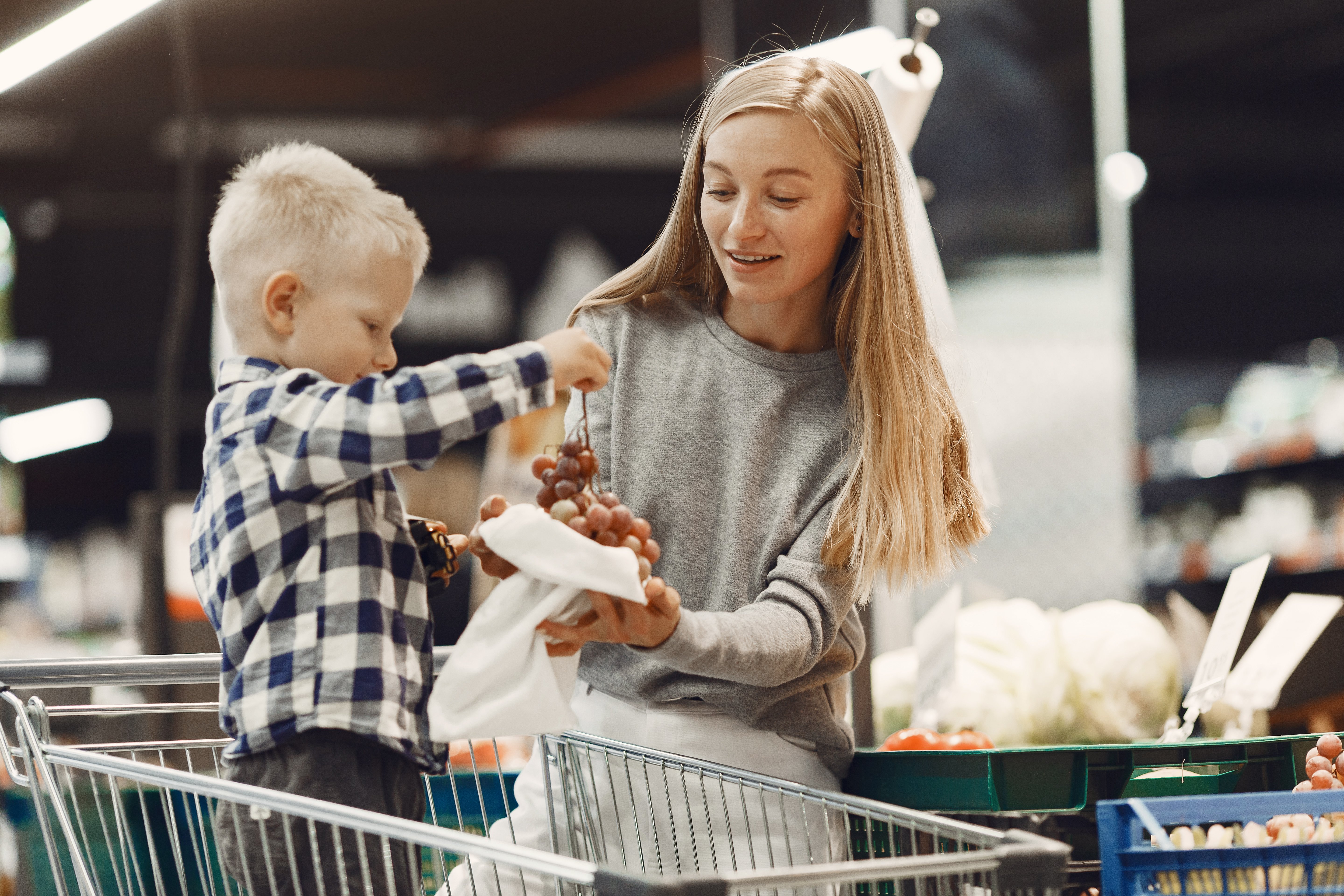 family-buying-groceries-mother-gray-sweater
