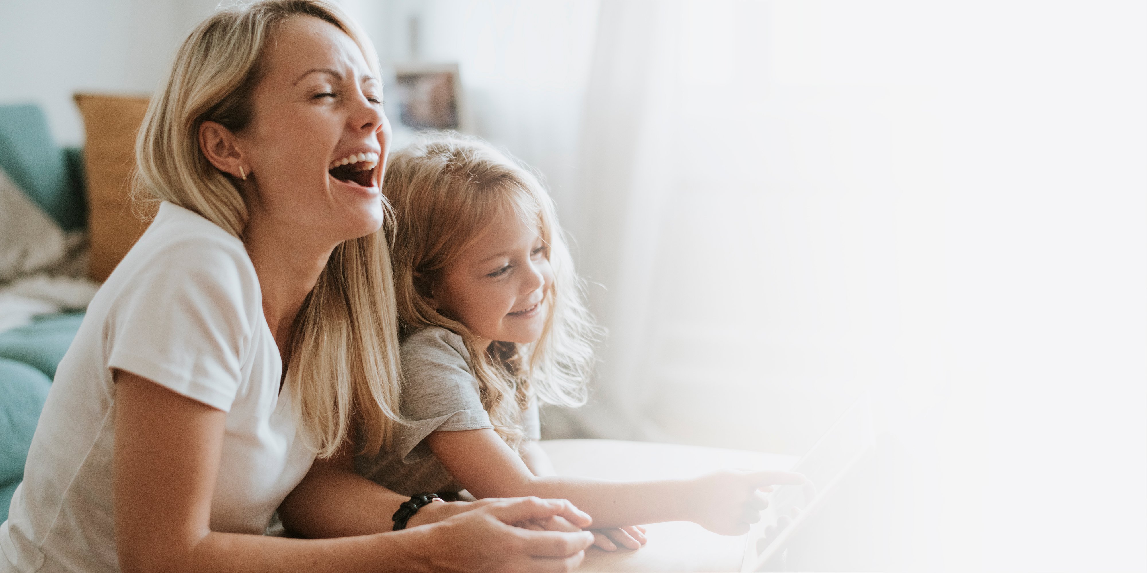 mom-daughter-watching-cartoon-digital-tablet